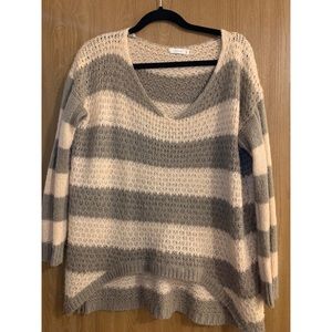 Oversized mesh sweater